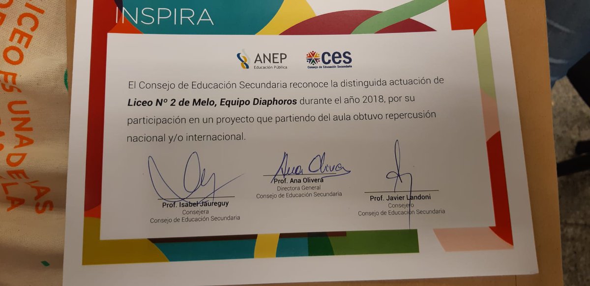 Diaphoros1's tweet photo. INSPIRA CES - ANEP @ces_Uruguay @ANEP_Uruguay Reconocimiento a la labor en el año 2018 😊 https://t.co/8bvpdF9Fkl