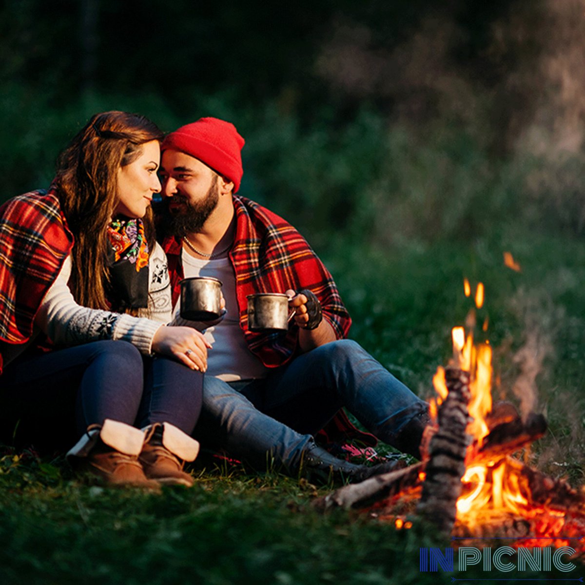 inpicnicusa's tweet photo. Each person is a universe. But what happens when two universes touch each other? The flash will blind to every second and every corner of those souls, although lost and bewitched, will be touched by light 💫 #InPicnicMakeItPossible
#CaliforniaPicnic #PepStep #VaultSac #Picnic https://t.co/GIXtkY47S9