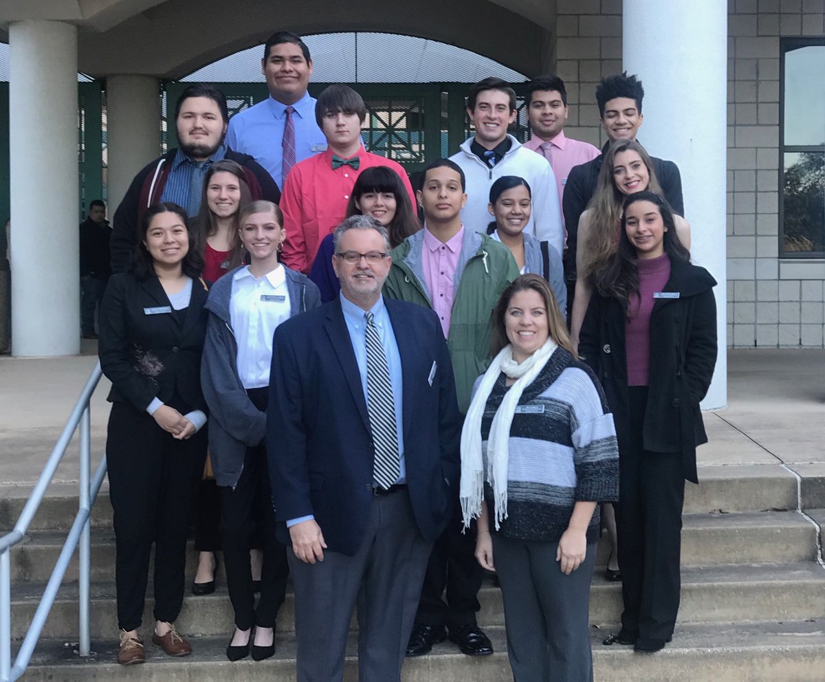 UHS School of Govt tweet media