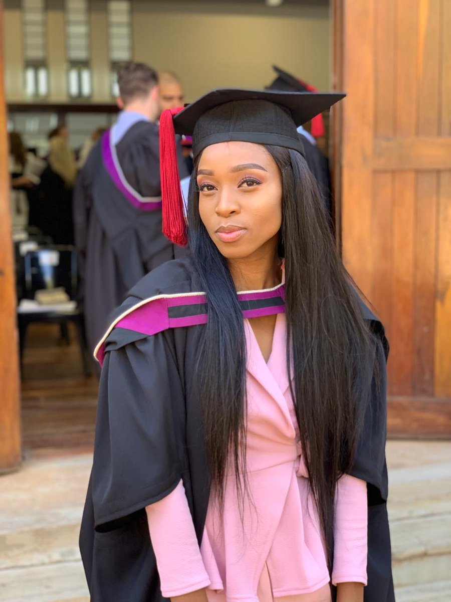 ThatoMosehle's tweet photo. Degree obtained, MBChB (UFS). Today was a great dayππ Thank you Lordππ½ππ½ππ½ππ½ https://t.co/eA1AI5KKYM