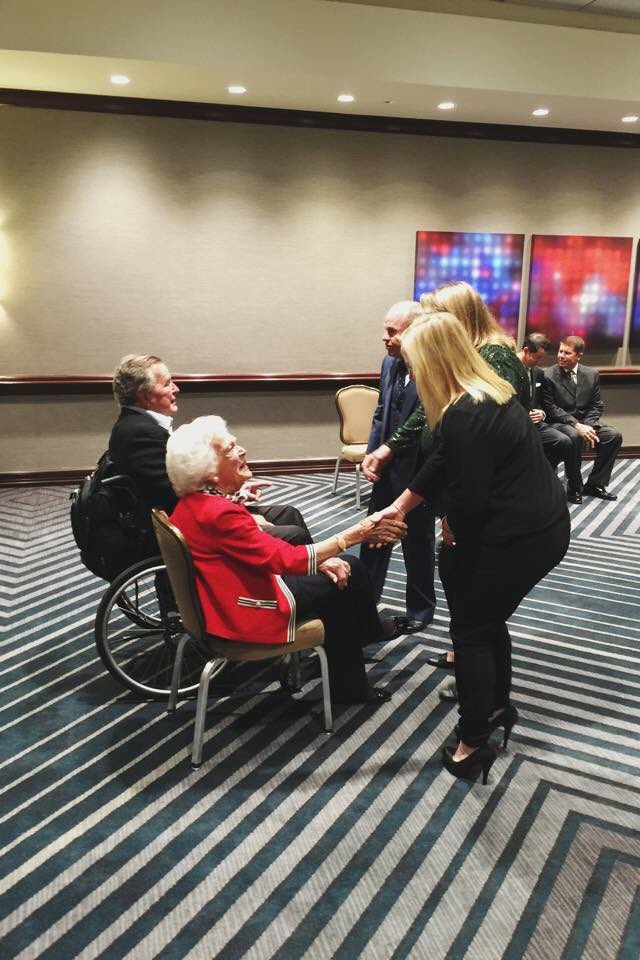 DoubleGoldCab's tweet photo. Our family had the honor of meeting President and Mrs. Bush in 2015. Our 2012 Longhorn Red won the Top Texas Wine that year, and the award was sponsored by the George Bush Presidential Library Foundation. ❤️💙#PresidentGeorgeHWBush #txwine https://t.co/BAbjsxTKZ4