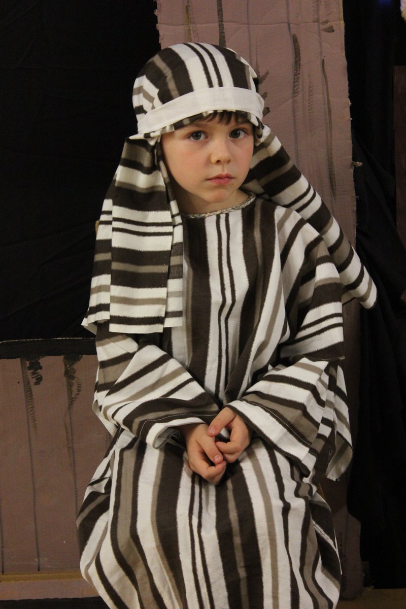GriffinHouseSch's tweet photo. A few images from our wonderful nativity performances. Huge congratulations to all involved. #GHSEarlyYears #GHSFormI #GHSFormII #GHSOpportunities https://t.co/1b2OEpfehR