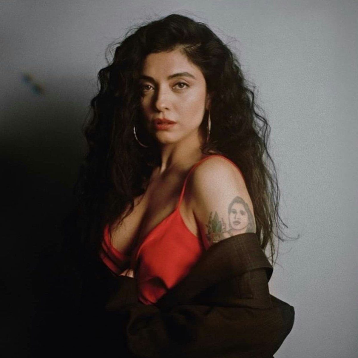 Amigos, tal y como lo dijo <a href="/monlaferte/">Mon Laferte</a>, las reglas en cada firma de discos las hace la plaza en donde se realiza el evento, y a pesar de ésto, consigues una experiencia inolvidable con Mon, muchos de nosotros somos testigos del maravilloso trato por parte de Mon SIEMPRE