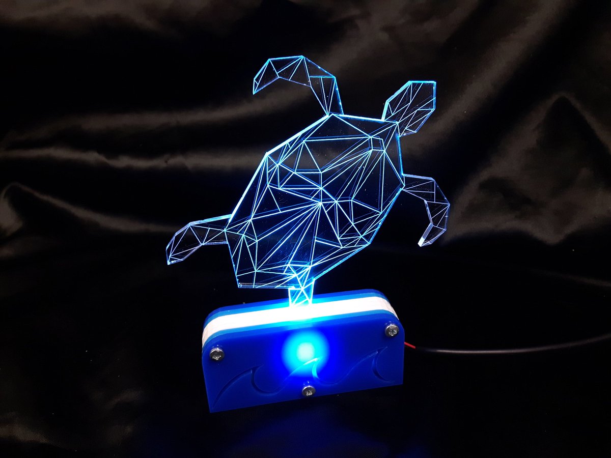 PGSTechno's tweet photo. @ParkstoneGS Another class showing us their creative take on the Y8 USB lamps, completed today. LED There BE Light!
#designmovements #loveDT #dtchat https://t.co/1Yn374am6z
