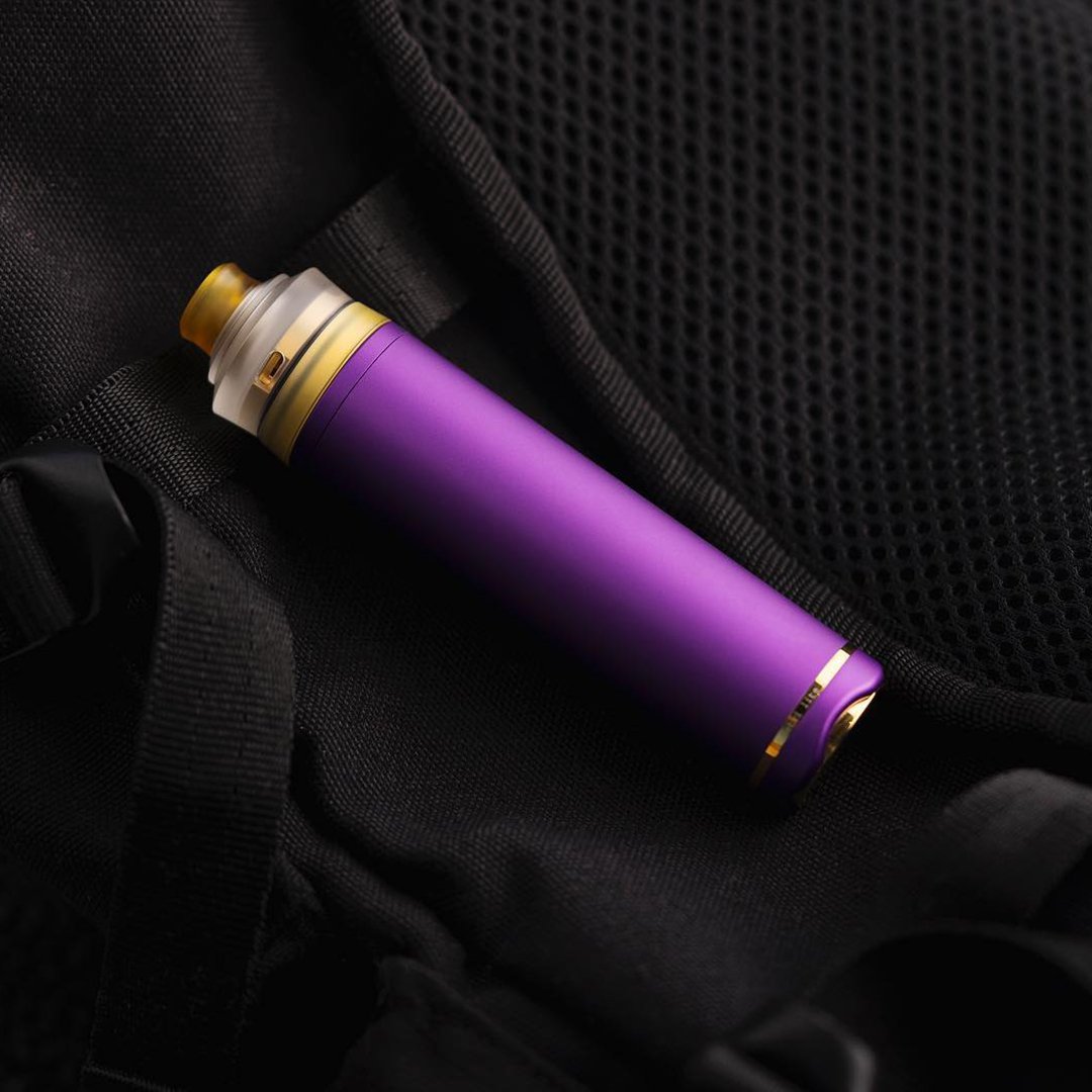 dotmod's tweet photo. Travel light! Anyone traveling for the holidays? 💜🛫🛬 

🌐https://t.co/9HL7oBRYsC 
📸: hengkysudewa (on instagram)

#travel #dotmech #purple #travellight #travelling #HolidaysAreComing #holidayseason #holiday #mechmod #tubemod #vape #vaper #vapers https://t.co/XZn2S0dBBA