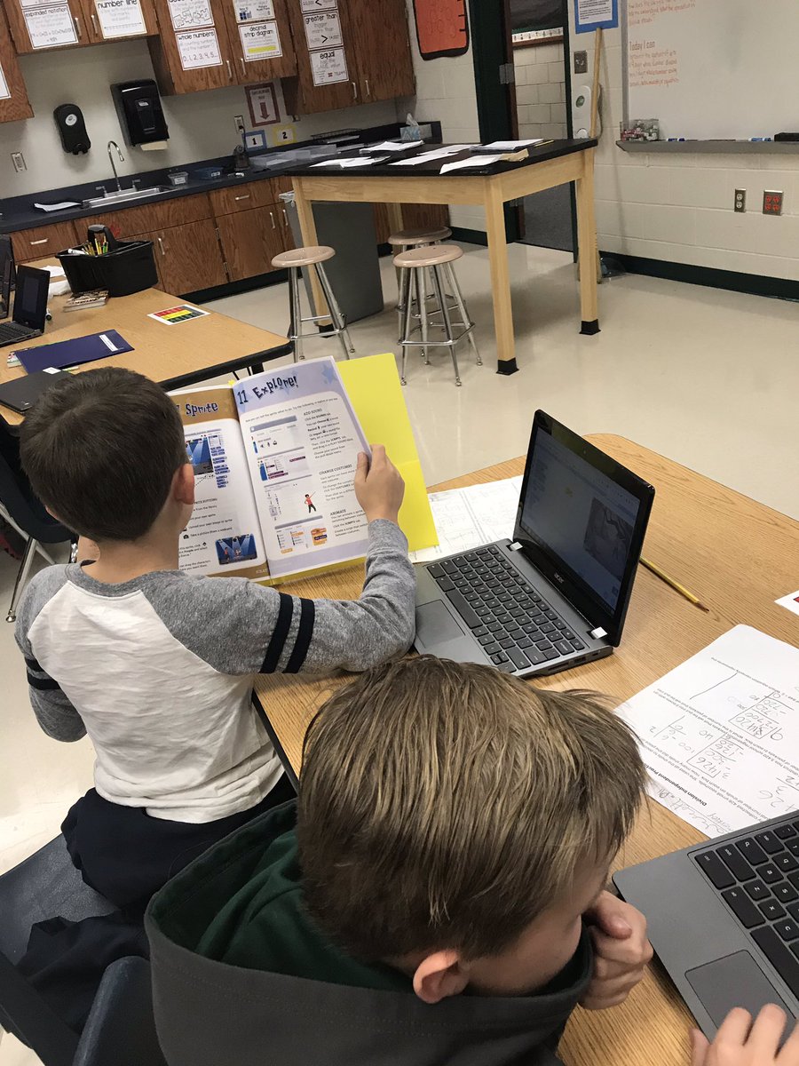 rjbarker1123's tweet image. Learning “SCRATCH” for Hour of Code.  #ProsperCodes #FierceFolsom