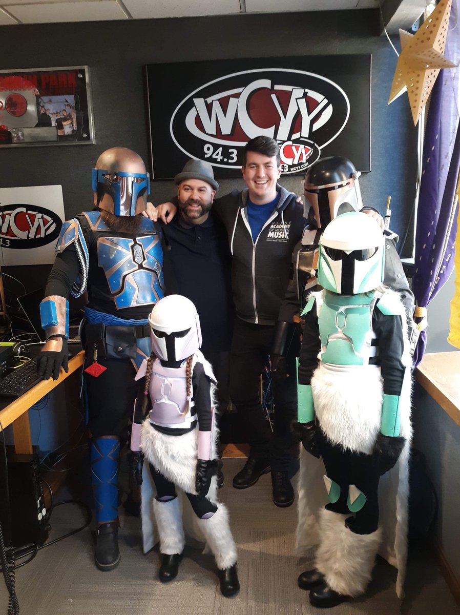 mandomercs's tweet photo. Wampa Clan presenting a donation on behalf of #LittleWarriorInternational to the #CenterForGrievingChildren at @WCYY for Markathon! https://t.co/u3ysQ9cuFR
