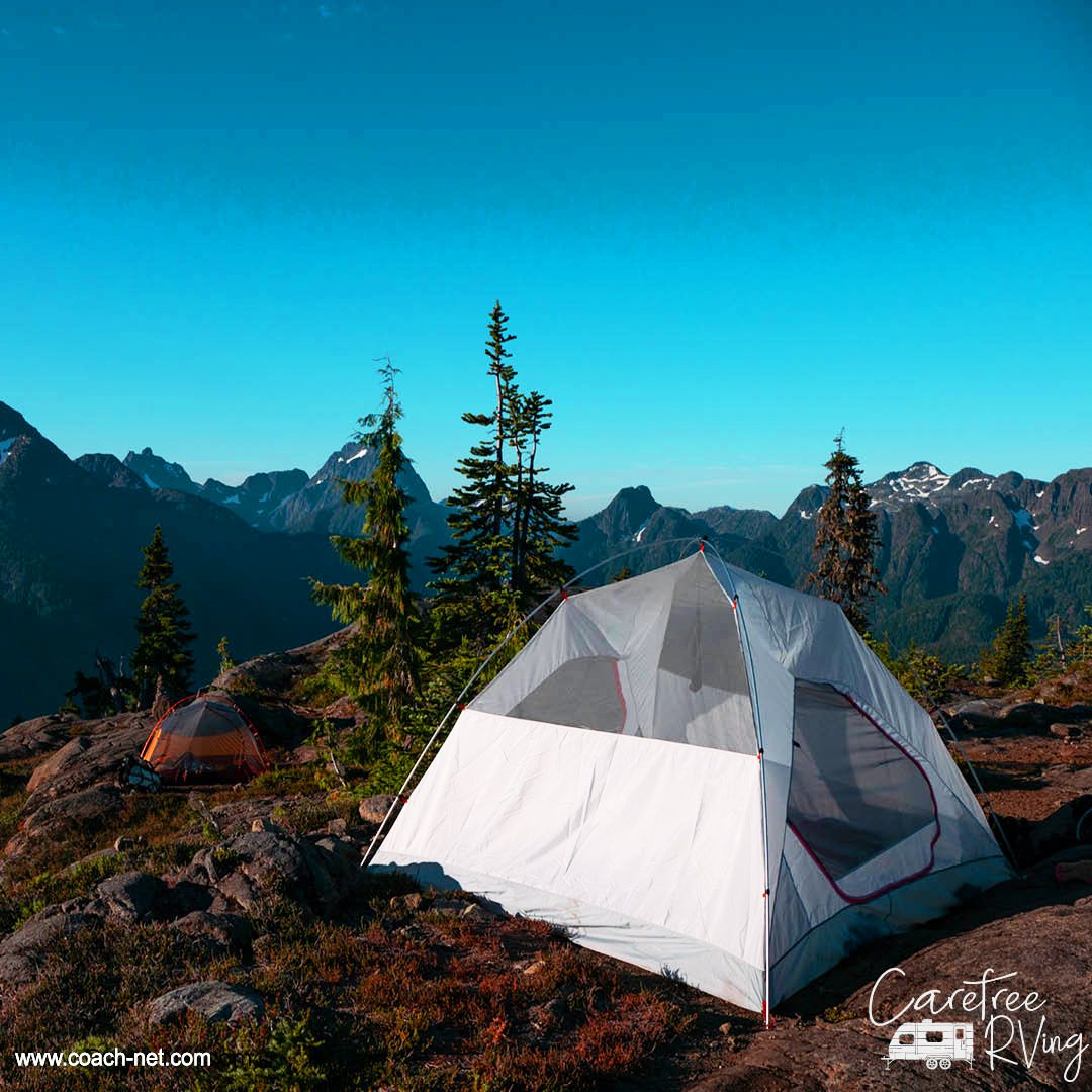 coach_net's tweet image. Living that mountain top experience 🗻 

#CareFreeRVing #Mountains #Camping