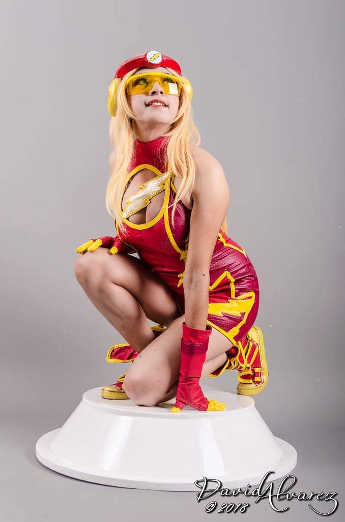 RosPancito's tweet photo. Rosouvskys figura de acción 😋🤣
#flash #jessiequick #amecomi https://t.co/yInJXwJoy1