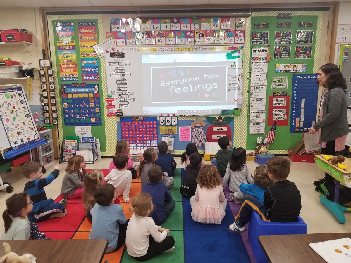 evossmiller's tweet photo. Today in room 35 our Kindergartners learned all about feelings. #indiangrove #room35 #secondstep https://t.co/1Qt2Yf8sJl