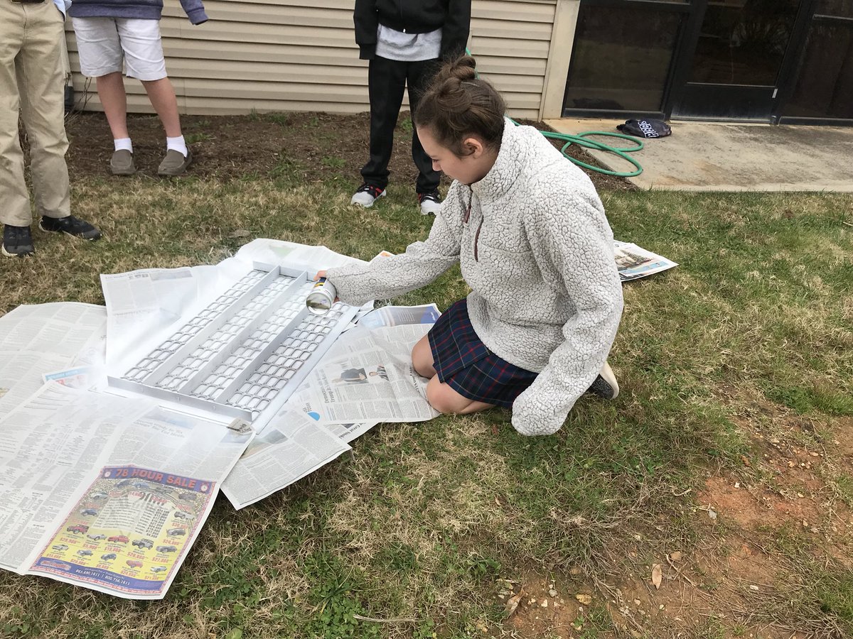 esksaints's tweet photo. This @fleamarketflip_ project is a work in progress! Love seeing these middle schoolers wielding power tools to make something new! #ThisIsESK #esksaints #SaintsCreate https://t.co/LmmFnFw9fJ