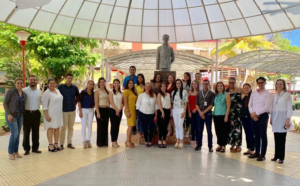 Unitecnareduco's tweet photo. Hoy nuestra institución participa en el VII Encuentro de la Red Colombiana para la Internacionalización, realizado en la ciudad de Barranquilla, el cual tiene como objetivo construir a través de un ejercicio integrador, el plan de acción del Nodo Caribe de la #RCI. #Tecnar #CRNI https://t.co/CRliaQdVPv