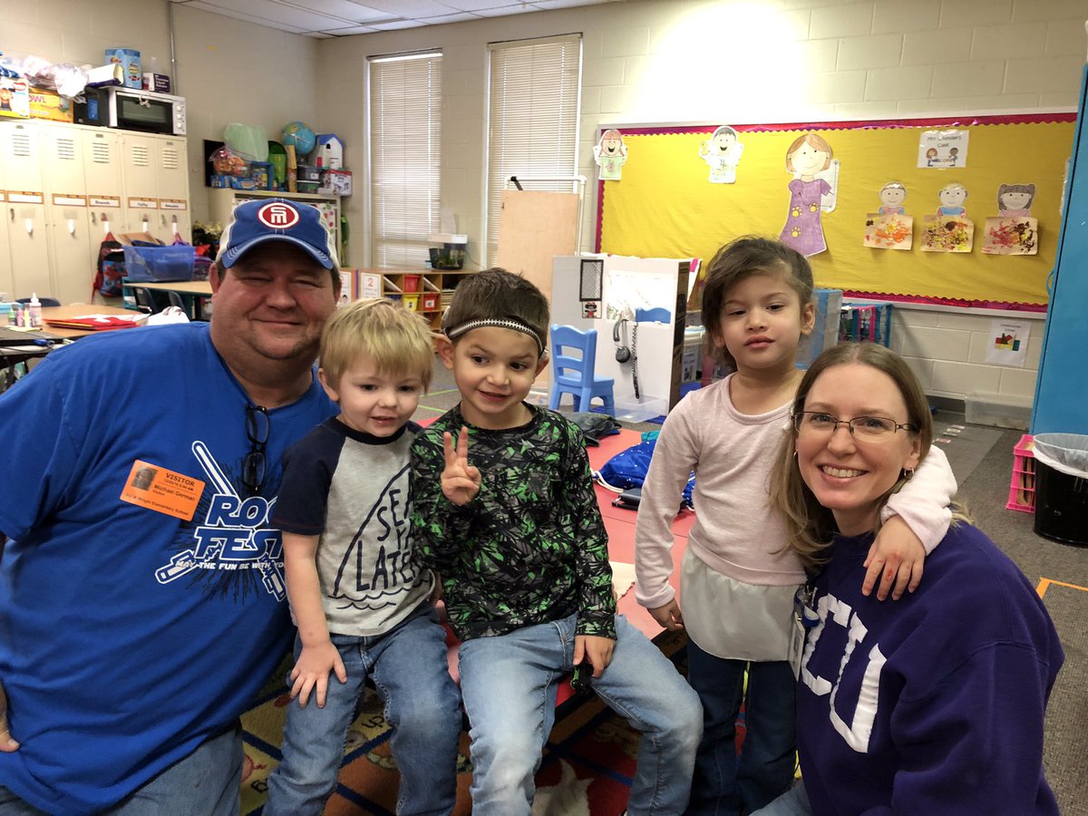 SLP_Kim_German's tweet photo. My sweet husband came to school to teach PK about construction and painting. Great project for following directions and requesting materials @1988YogiBear. #whywisd https://t.co/CCusfhJGMD