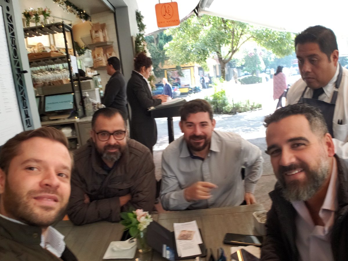 Juancarlosmeade's tweet photo. De #Desayuning con pura personalidad de la #MovilidadEléctrica https://t.co/czNElSfBII