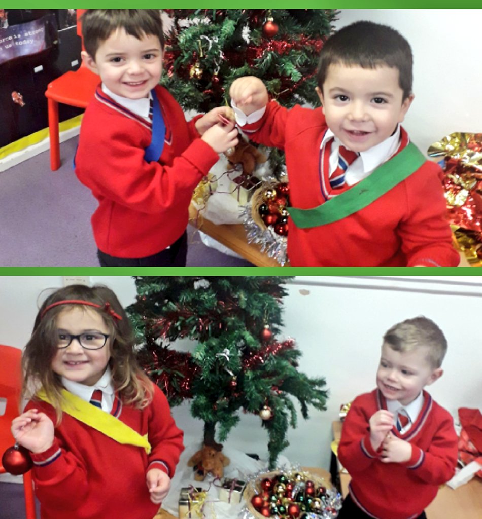 ysgolbrynhedydd's tweet photo. #YBHNURSERY Our Jedi of the Week and Helpwr heddiws were given the VERY important task of decorating our class Christmas Tree ππππ
π #YBH #DIAIUTF #christmasinclass #YBHNAM #YBHNPM https://t.co/Fd6bOzp40R