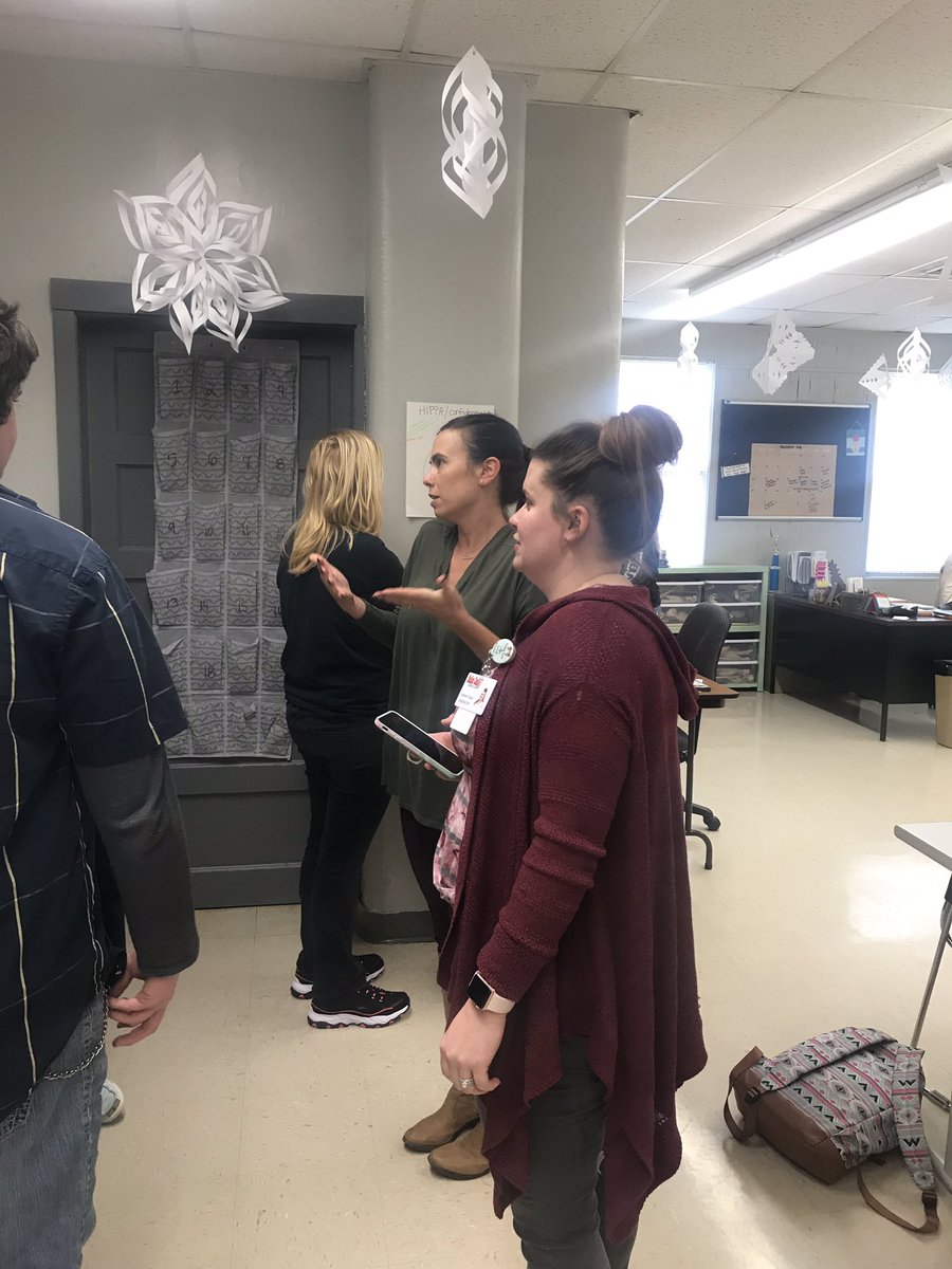 DCTechCenter's tweet image. Literacy and cognitive engagement in a collaborative health science I and II lesson today. Students participating in porthole carousel activity to learn legal terms in healthcare. #Learn a skill, fulfill a passion!