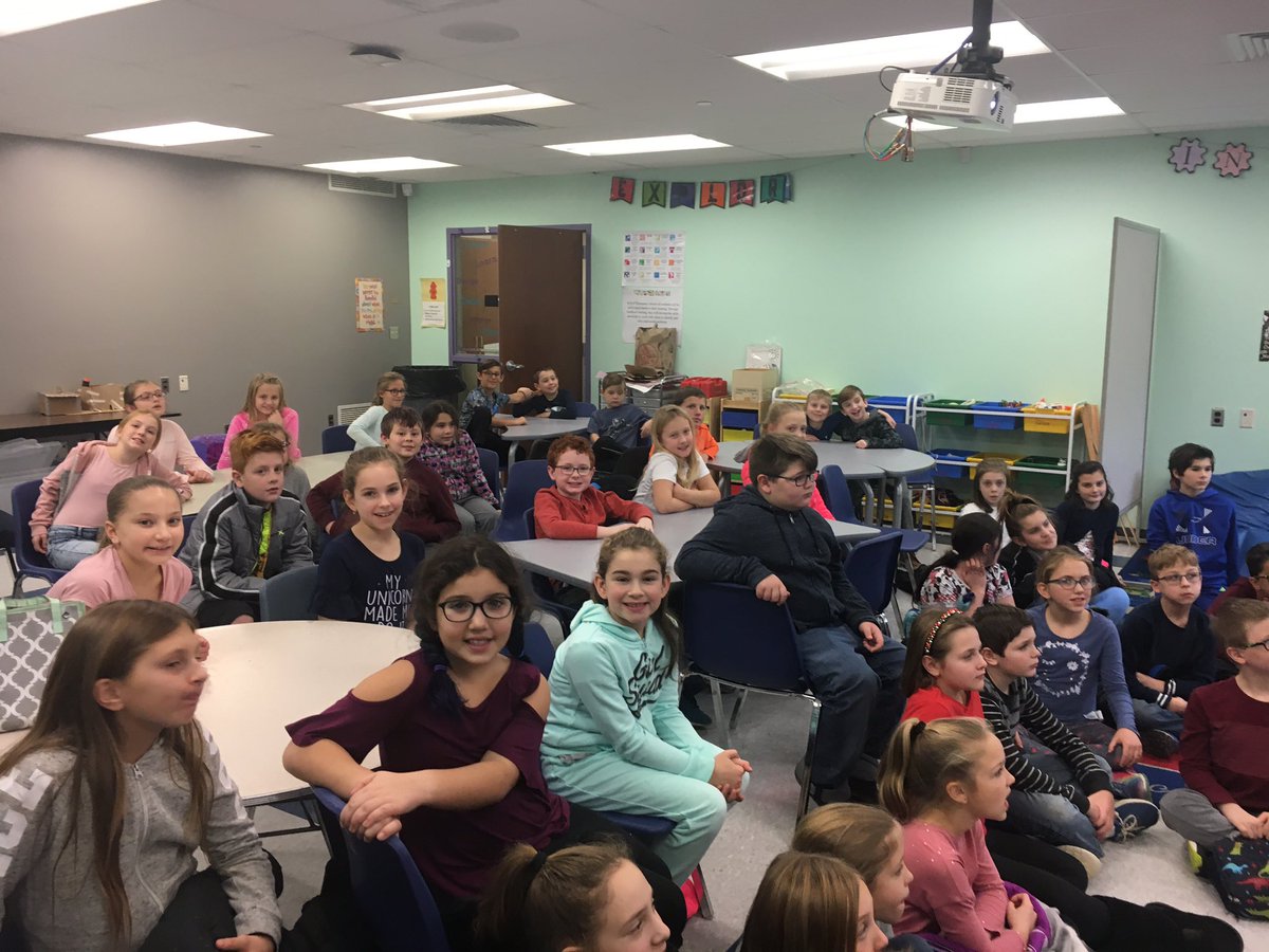 pofflibrary's tweet image. Grades 3 and 4 connected with computer programmers via SKYPE. #SkypeClassroom #HourOfCodeInPA