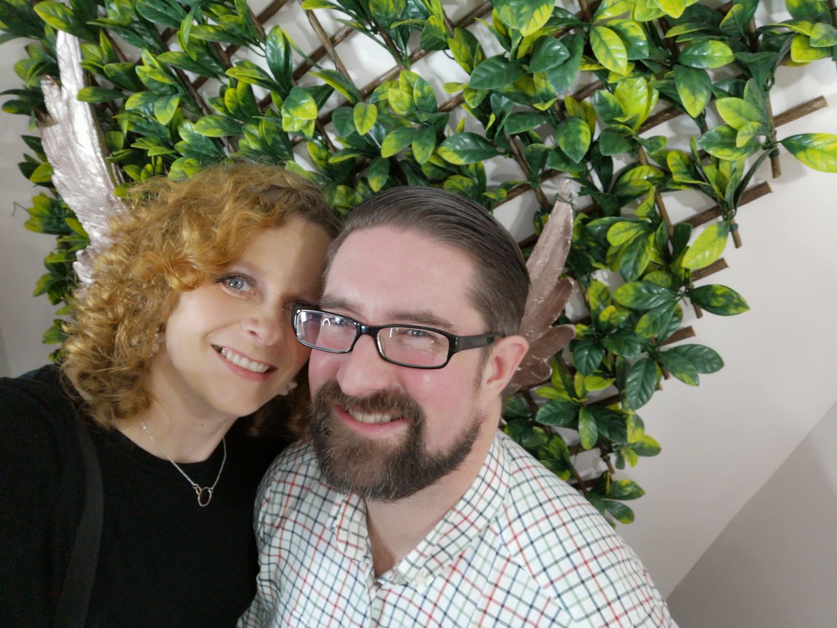 pintwithaview's tweet photo. @barrettsalon launch night https://t.co/3LhP3b7bEH