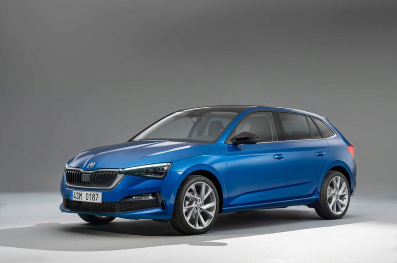 AutomobileActus's tweet photo. #News - La nouvelle #SkodaScala mesure 4,36 m de long. Question style, la #Scala est la version de série du #VisionRS Concept présenté au @MondialAuto en octobre. 
Elle sera motorisée par un diesel de 115 ch et des blocs essence de 95, 115 et 150 ch. https://t.co/C4IxtcKp6F