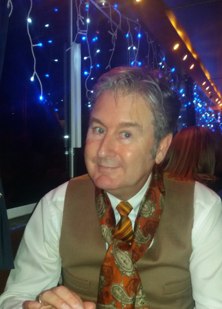 CoastersSC's tweet photo. Fantastic time on the river Thames Sunday 2nd Dec 🎶🍺 well done to everyone involved @THEMODCAST 👏 fabulous music &amp; djs 🎵 wonderful views of  festive #London can't wait for the next party #modparty https://t.co/b1iJbZ2SEt