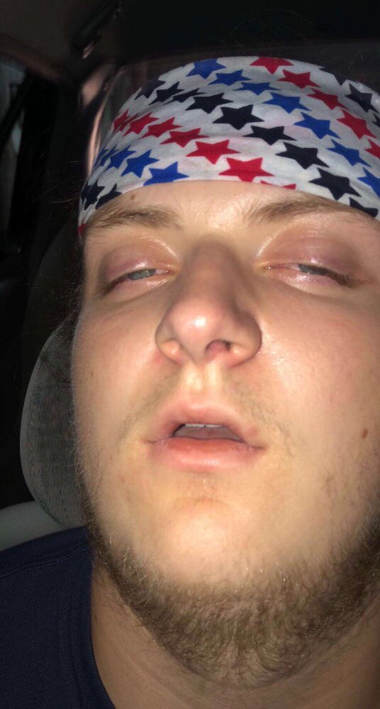 letourneau_ryan's tweet photo. Happy birthday to my super cool ex roommate!! Love you Dig ❤️�� https://t.co/dCU2XwASBG