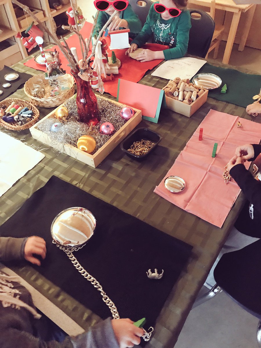 david_harel's tweet image. How might scenes of winter and celebrations and new materials (clay) help inspire our stories today? #storyworkshop @bridgebulldogs #sd38french #sd38learn @OpalSchool