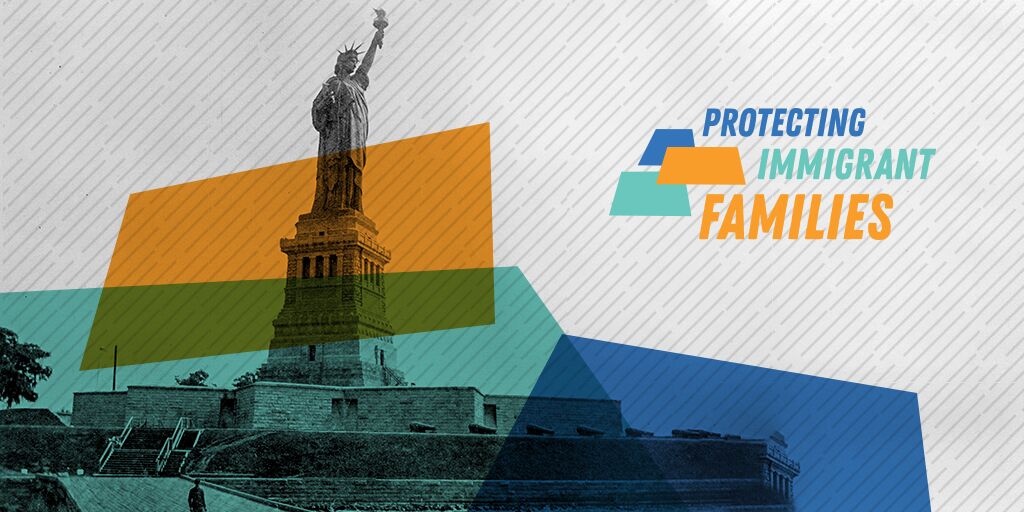 FoodBankWMA's tweet photo. The Department of Homeland Security’s proposed #PublicCharge rule puts immigrant families at risk. Say NO to this harmful rule by making a public comment by December 10. #ProtectFamilies #StandTogether #SNAPProtects https://t.co/d42nCb5Ecw https://t.co/81wD4ecX71