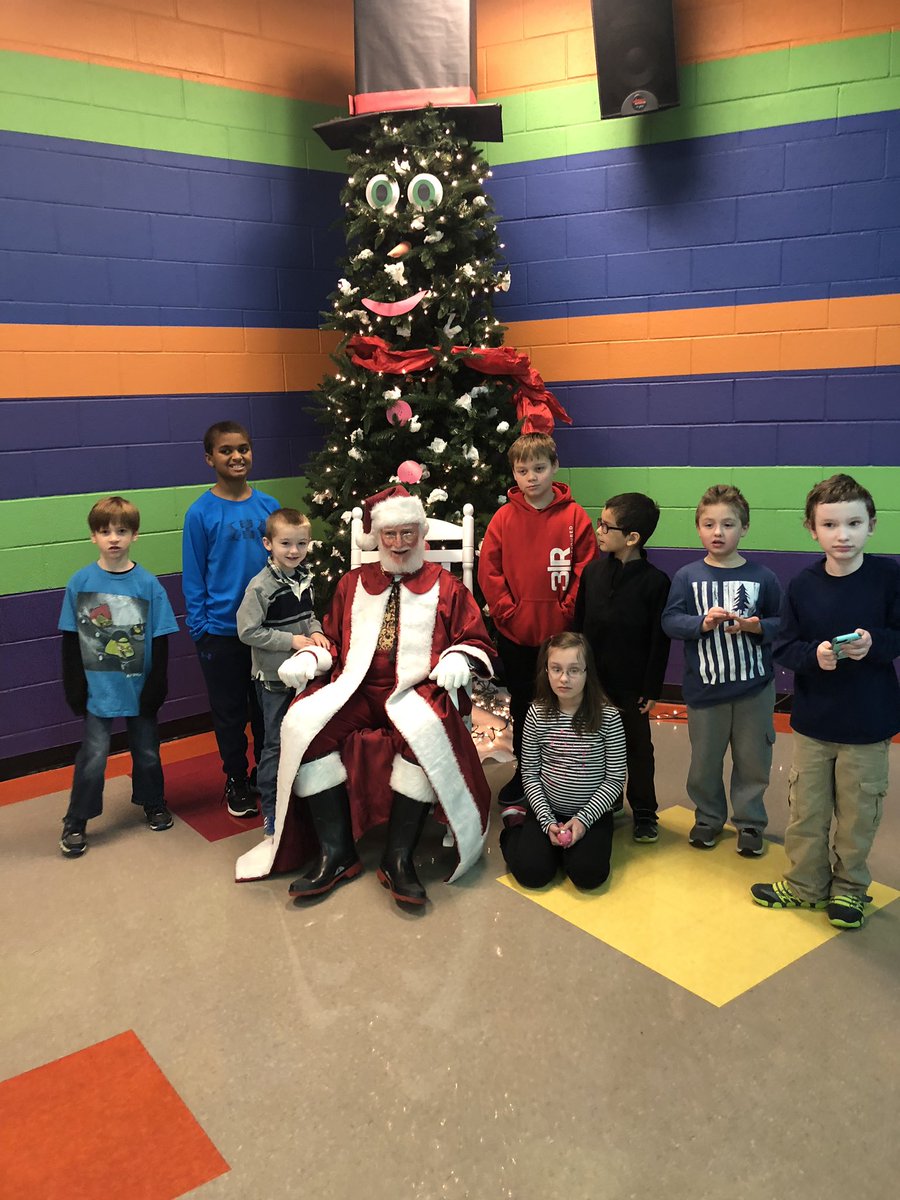 _Amie_Stone's tweet photo. Is that SANTA...at school?! No, way!! @ProspectBCS #bcsrocks @BC_Schools https://t.co/Bi5SoNdJC9