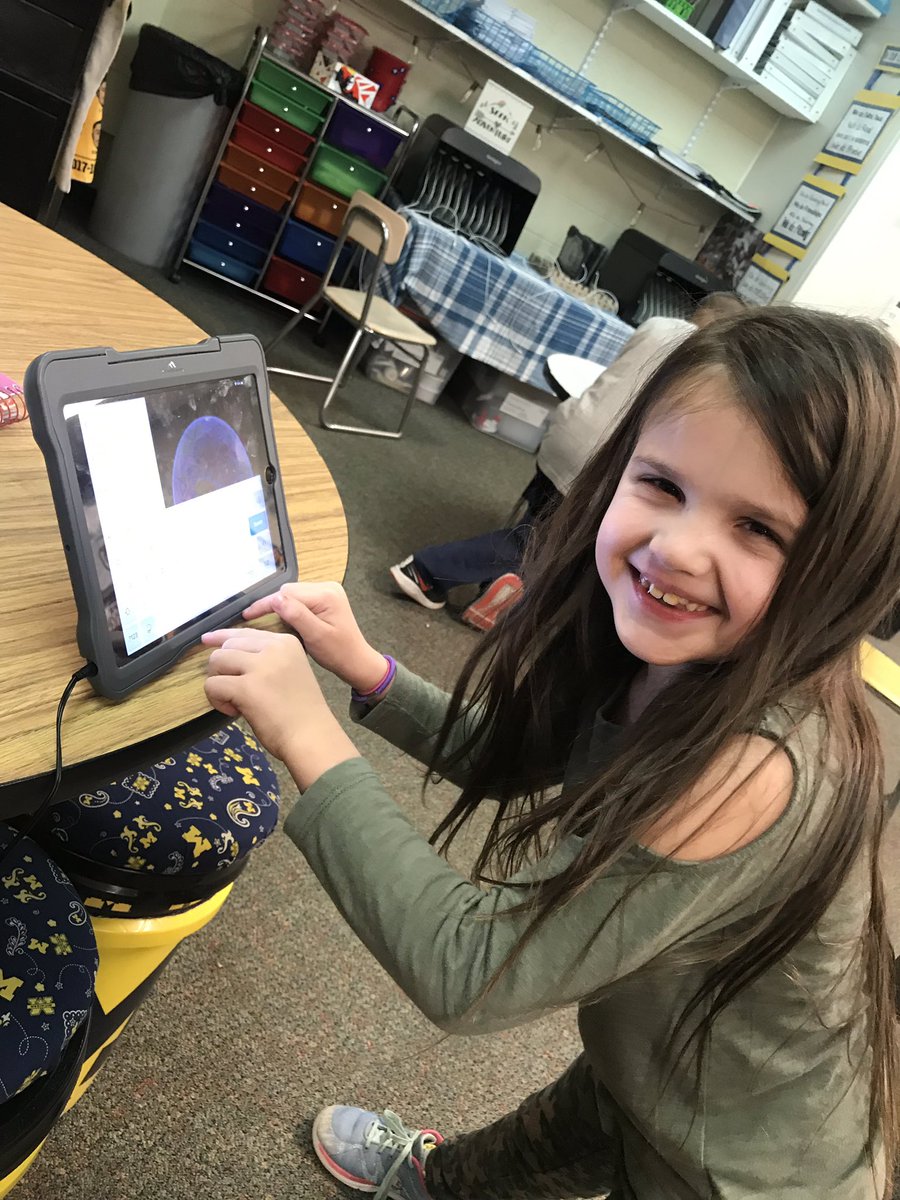 mullinsjennaj's tweet photo. When you’re in a second grade and they are trying to Google Earth your house! 🤦🏻‍♀️😂🤪😱🌏🌍🌎 #HunterHornets #thosechromebookstho #allthetechnology #googleeverything https://t.co/drnceCTloQ