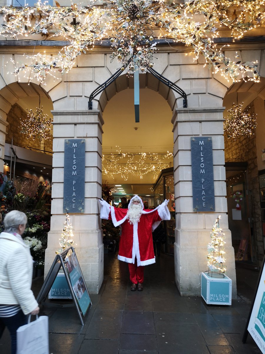 Book now for the Bath Christmas Grotto!
Organised by @BathBID in conjunction with <a href="/super_pirates/">SuperPirates ⚡</a>, Father Christmas is coming to Bath this December to meet the children on the Nice List!
familiesinbath.co.uk/bath-christmas…