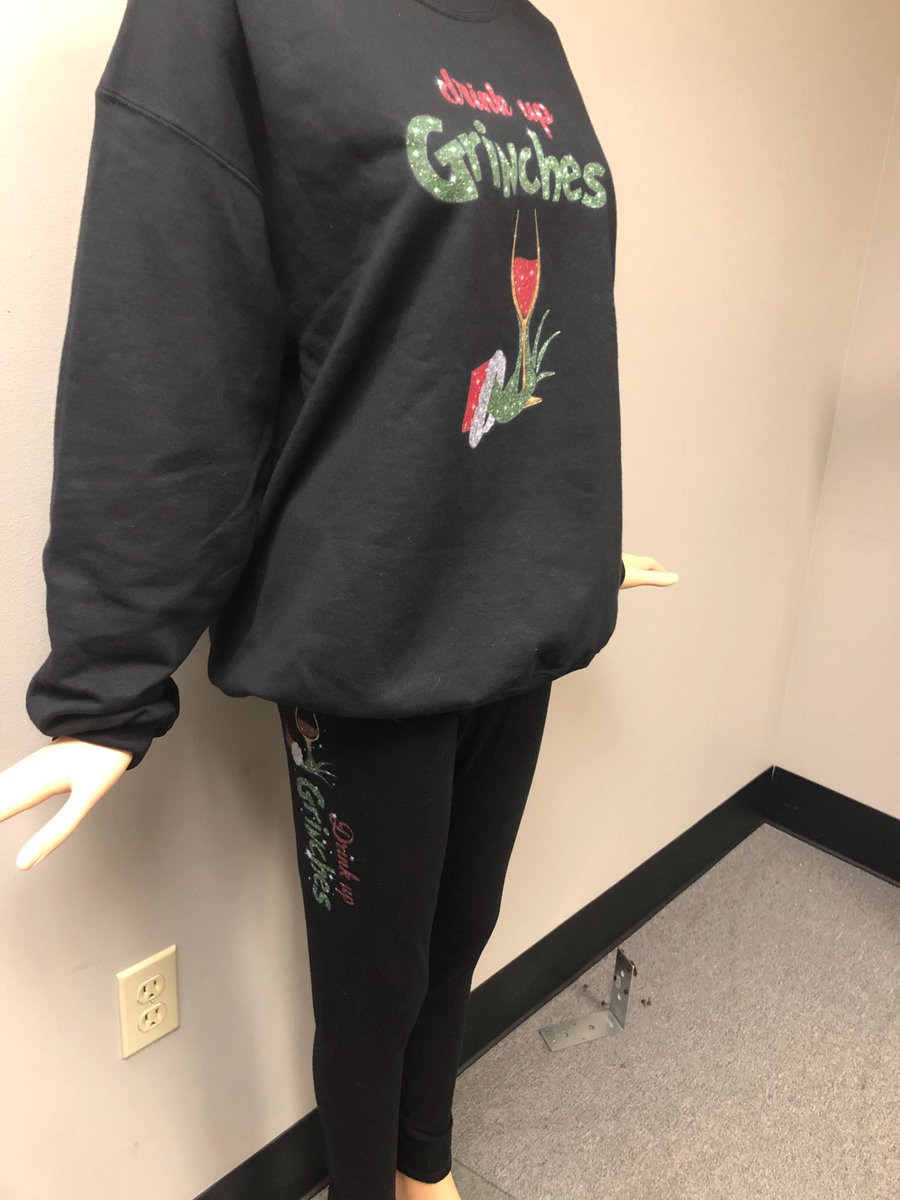 printaroo's tweet photo. Winner of this #giveaway gets a shirt and leggings!
Let's keep the #wine #winelover #christmas theme going! A lucky winner will be announced tomorrow at 4:30pm EST.
How to enter:
✔️Like Tweet
✔️Follow
✔️Retweet
#printaroo #ecommerce #contest #love #fun #shirts https://t.co/ACjvBDLAEb