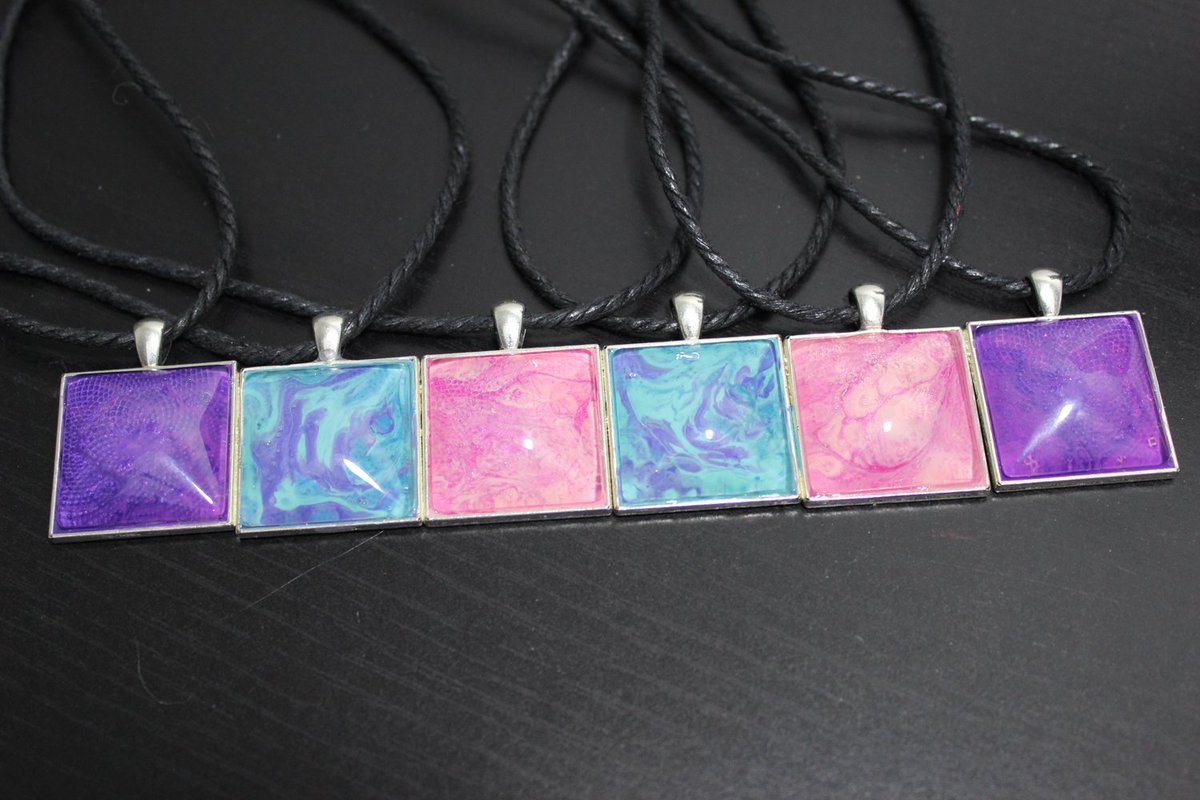 embymarissa's tweet photo. New pendants are here! (Now available in a lovely purple.)
https://t.co/u2N5e9Ii1d
.
.
.
.
.
.
#fluidart #etsy #etsyshop #resin #resinart #wood #woodworking #handmade #forsale #buylocal #PortageCounty #jewelry #abstractart #painting #paintpouring #art #abstractpainting #newitems https://t.co/PgNVlj1zb5