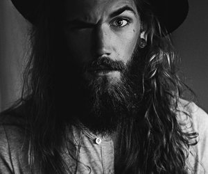 "Let's just everybody calm down,
       shall we?

- Descriptive
- Mature/ Dark themes
- MultiShip
- Bisexual
- DMs to plot

#RT will be appreciated! 

     "Let's come out and play..."