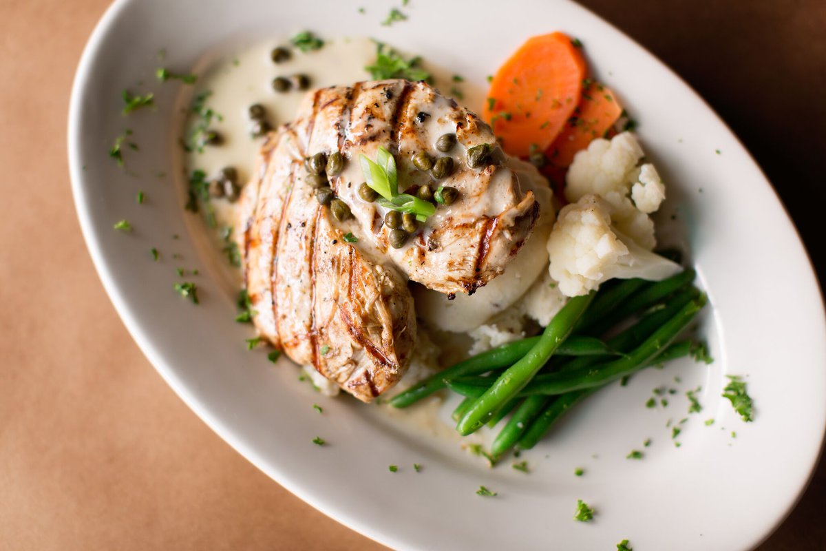 OldFlFishHouse's tweet photo. Not a fan of seafood? Don't worry, we've got you covered! Try our savory Grilled Chicken Breast! 

#OldFloridaFishHouse #GrilledChicken #EatLocal #30A #Florida https://t.co/k5N0v8KUzc