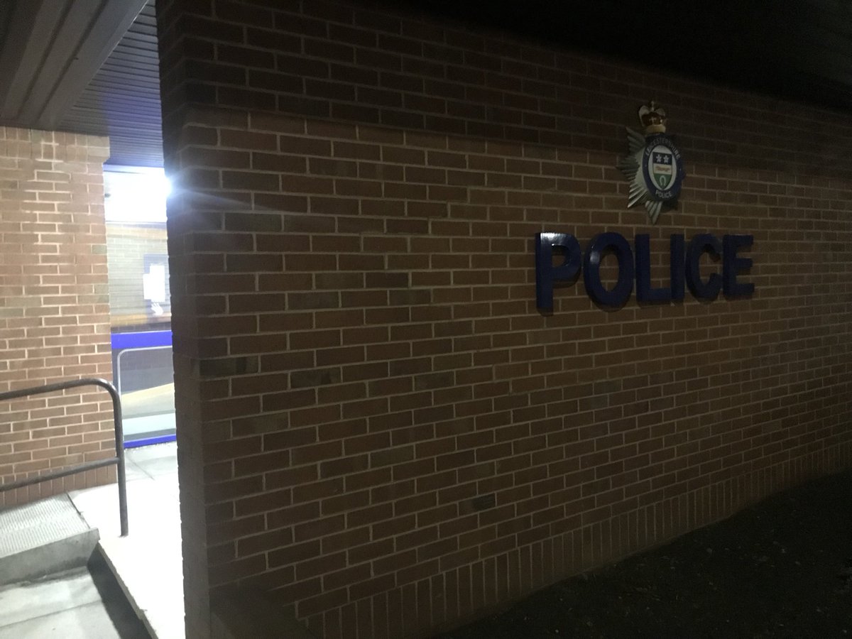royrollings's tweet photo. Busy evening! Cabinet briefing at @CharnwoodBC followed by a custody visit to Beaumont Leys. All good with the visit and numerous language cards used to communicate with detainees @LeicsPCC @CustodyVisiting @projectICVA https://t.co/e6ylSTIAMO