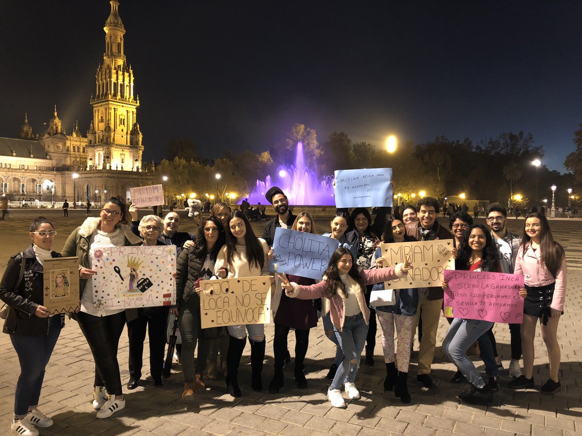 vaque_gh's tweet photo. Pocos pero ruidosos ya lo habéis visto en los vídeos, muchas gracias a todos los que habéis venido a pesar de haberse organizado anoche tan rapido y un dia de gala y festivo, el reinado Inca vencerá en esta edición #SomosLaAudiencia6D #GHVIP6D https://t.co/BAtJX2gv5l