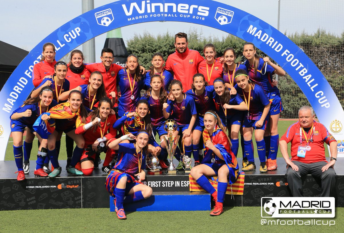 RoyalTrainingGr's tweet photo. Más impresiones de la #MFC2018 Girls.
Estamos ansiosos de que llegue la #MFC2019. Tenemos grandes equipos confirmados para un espectacular torneo.
More impressions of #MFC2018 Girls.
We are looking forward to #MFC2019. Great teams are confirmed for an amazing tournament. https://t.co/t5XcSar0KS