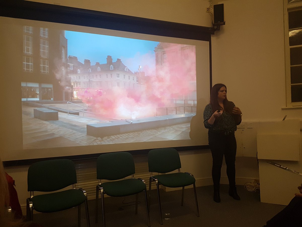 MirandaKateTog's tweet photo. @verityadriana at the @illuminatehull #redeyephotography network event for #cityofculture legacy event at @ArtlinkHull https://t.co/UoXqtThDRm