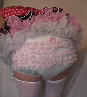 MiniMim99848445's tweet photo. How hard do you think this #sissy would blush if I patted that ruffled and diapered bottom? 😊😊😉😉 #sissydiaper #diaperedsissy #abdl #abdlmommy #feminization #phoneamommy 1-888-430-2010 https://t.co/rT6rd3Droe