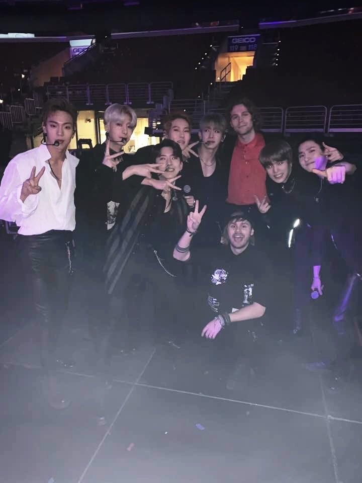 MCliffordPL's tweet photo. #NEWS || Michael i Luke na backstage z @OfficialMonstaX https://t.co/T2I3pyfsKu