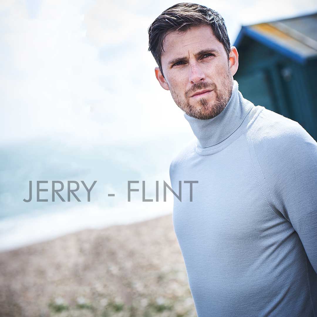 Slaith_UK's tweet image. You need a roll neck at this time of year. Not only is it smart, but it keeps the cold out. #Slaith style #fashion #knitwear #merino #wool #madeinUK #Britishknitwear