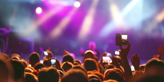 HPE_Chile's tweet photo. Conoce cómo SOCAN ayuda a compensar a los artistas y permite usar su música ética y legalmente. #HPE 💪👉 https://t.co/goyRy1uhiA https://t.co/e5wnBwCeMg