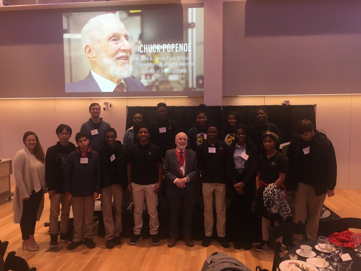 CPAProgramcoor1's tweet image. CPA students with Chuck Popenoe inventor of the #smartbolt who was inducted into the Engineering Hall of Fame today! @CPACommunity @ClarkSchool #phoenixRISE
