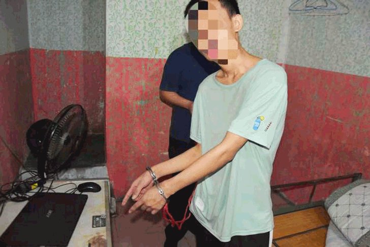TheHackersNews's tweet photo. That Was Quick → Chinese Police have arrested a 22-year-old hacker for creating and spreading #ransomware across #China that compromised over 100,000 computers in just past 5 days, asking victims to pay ransom amount via #WeChat payment service.

https://t.co/s8XzLqpn49 https://t.co/7KnNaIGePn