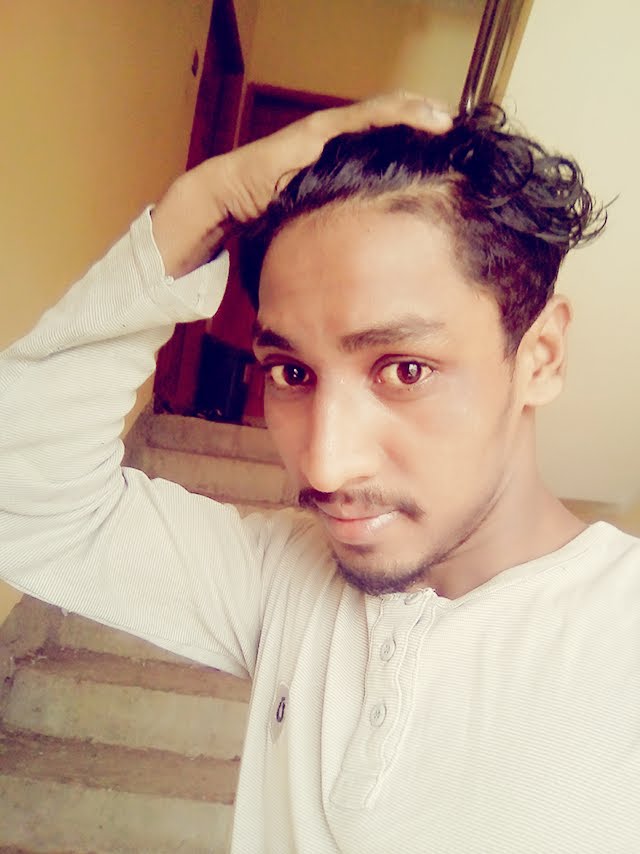 KickYounus's tweet photo. Hi I'm younus https://t.co/CDwkX5CeKl