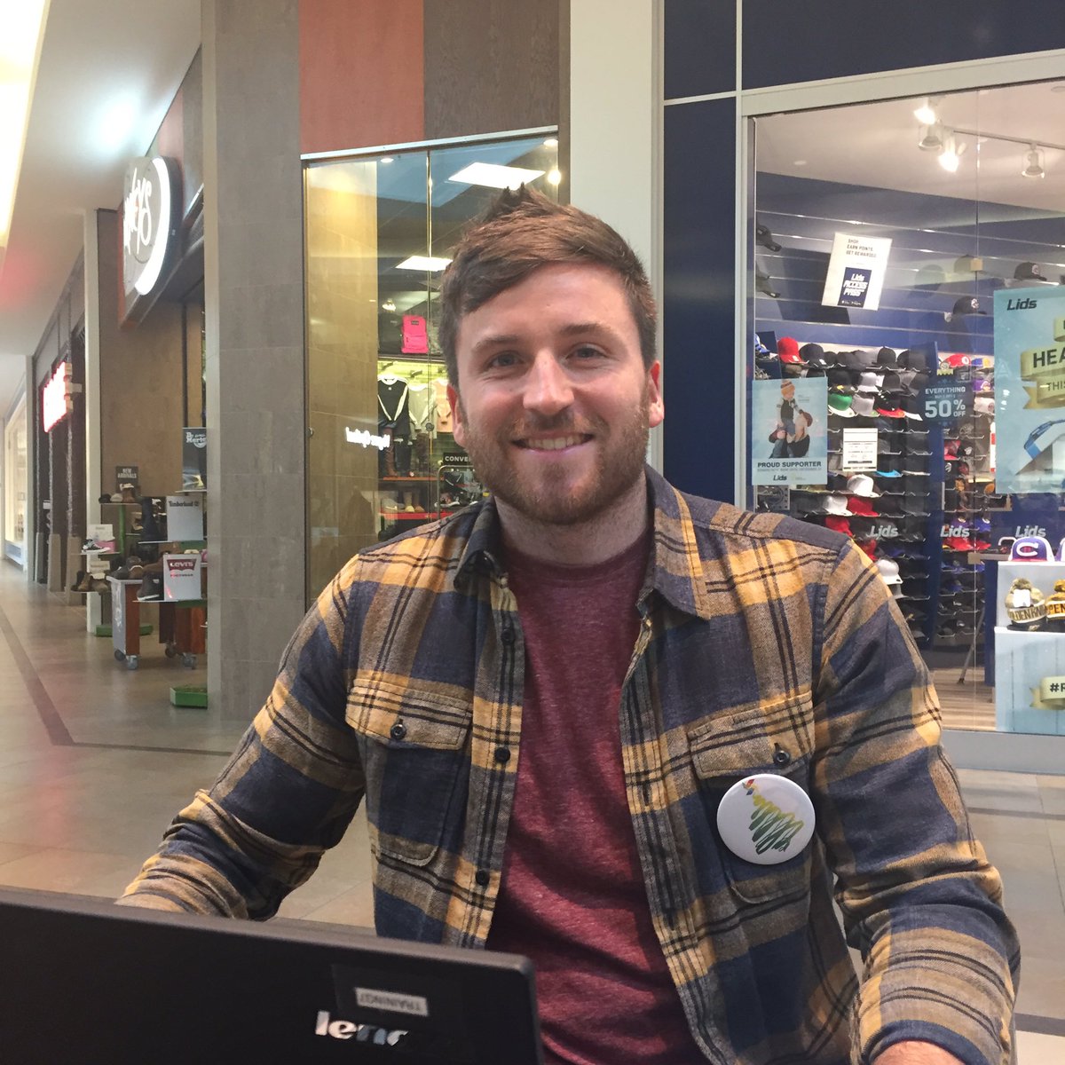 FACSFoundation's tweet image. Thanks to @RespecTheProces for capturing the highlights of @CHYM967 Tree of Hope Radiothon for us today! And thanks for also supporting kids &amp;amp; families #DIY #donation ❤️