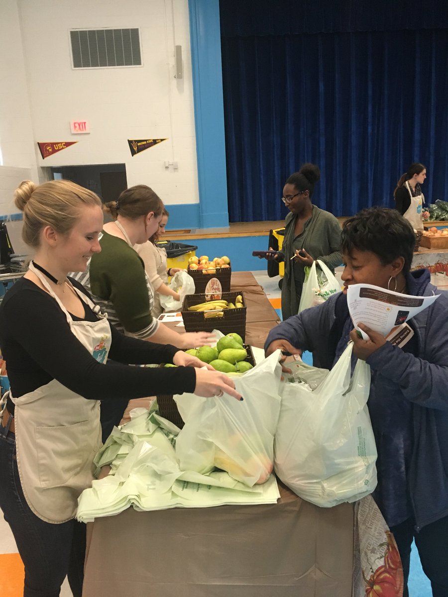 AchievementPrep's tweet image. A reminder that Joyful Food Market is BACK at Achievement Prep! Families, join us today 3:45PM-6:45PM in the Elementary School for FREE healthy groceries and to learn how to prepare fun meals at home! Thanks Martha's Table!