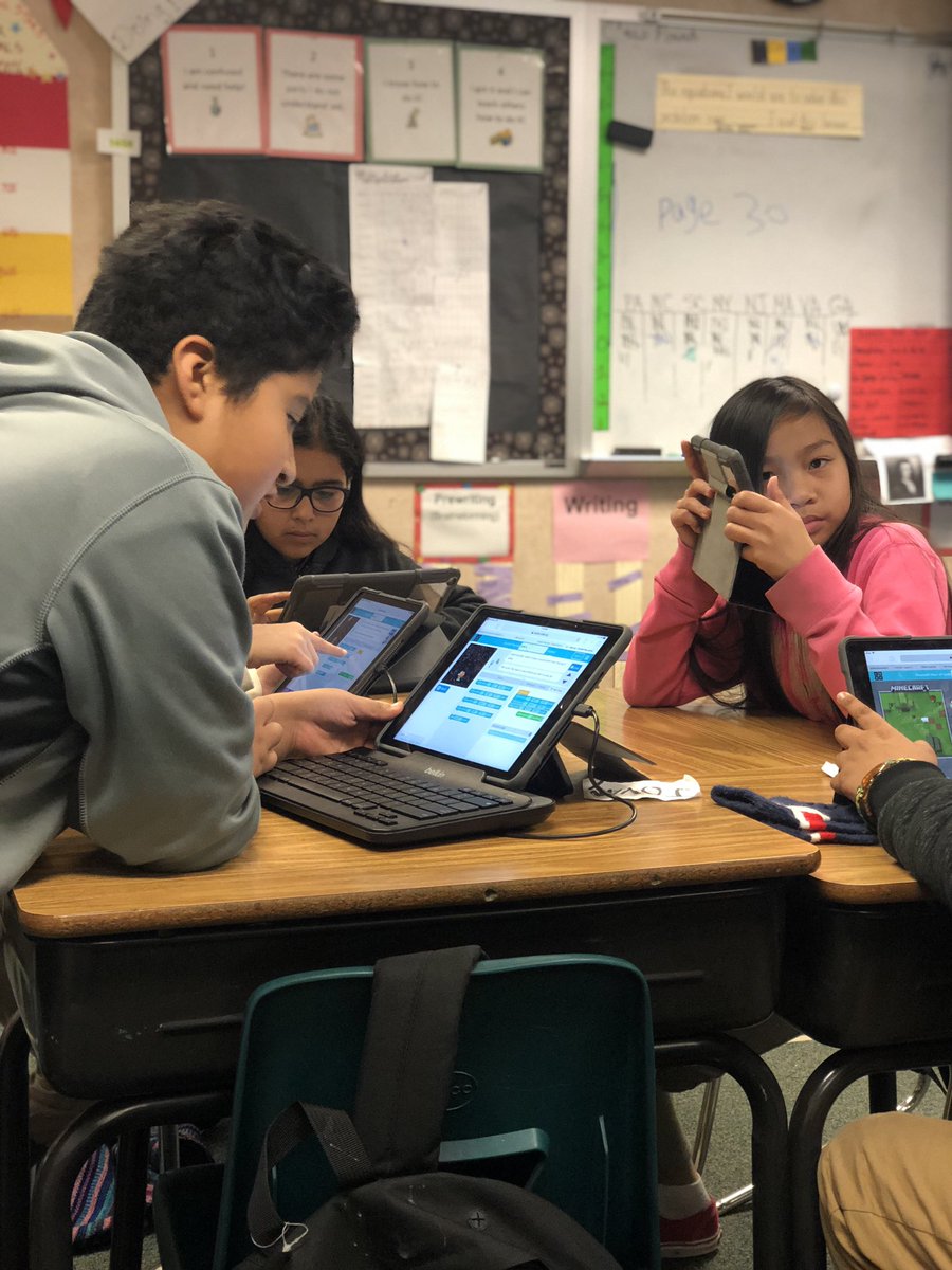 BearsSantee's tweet photo. Hour of Code is underway at Santee! An hour is only the beginning. #hourofcode2018 https://t.co/5jeuQSvy0B