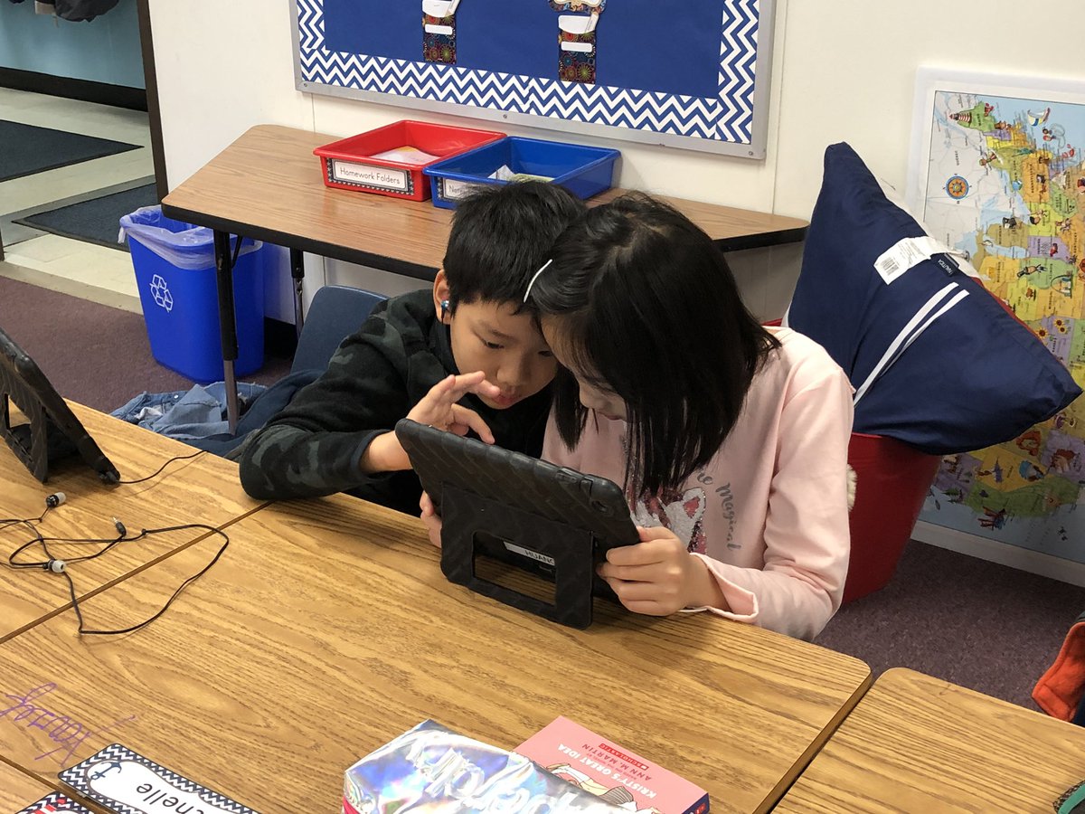 TaylorITC's tweet photo. Our 3rd graders loved #HourofCode2018 today! They used @codeorg #DanceParty and did a great job helping each other out when someone was stuck! @ASFSOnline #APScodes #ASFSrocks https://t.co/5l50Sjgrrw