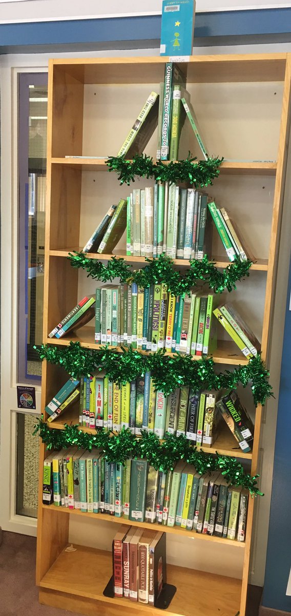 Windsor Park Collegiate Library tweet media